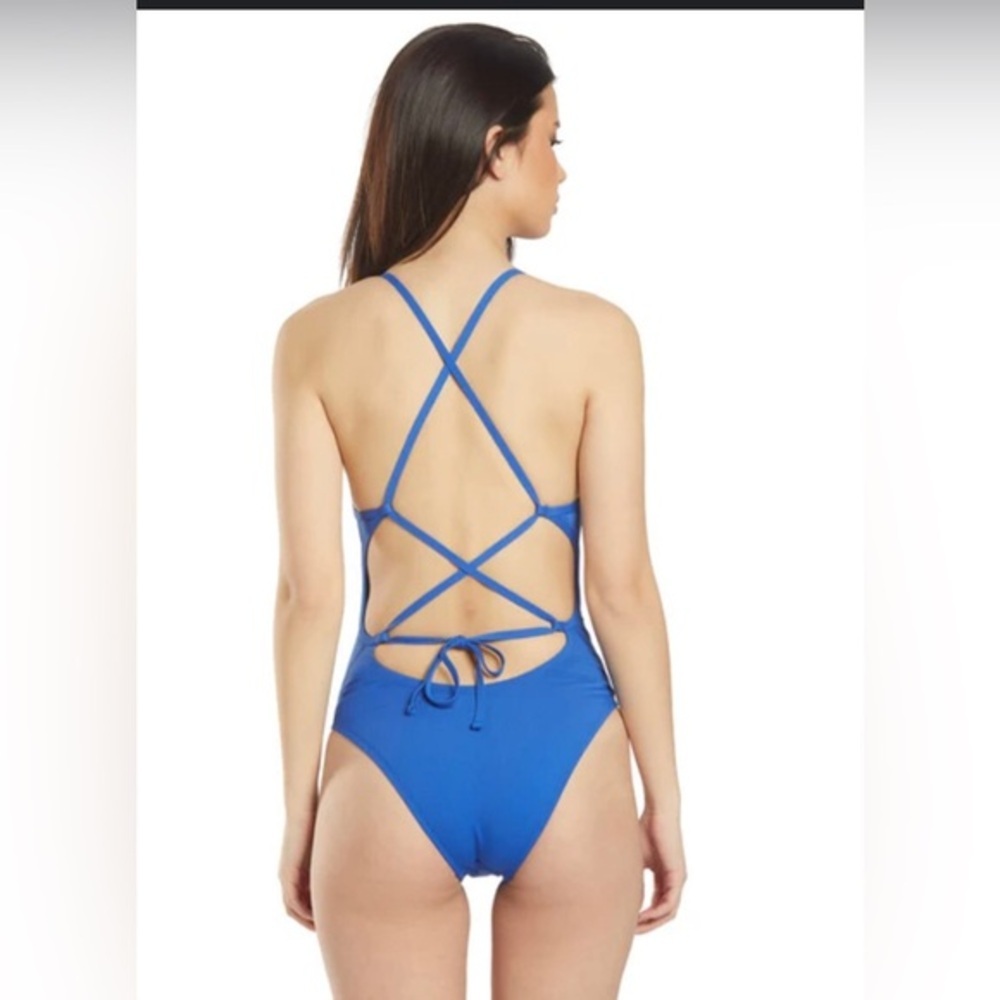 Nike Women's HydraStrong Solid Lace up Tie Back 1-Piece Swimsuit Blue Size 2 new